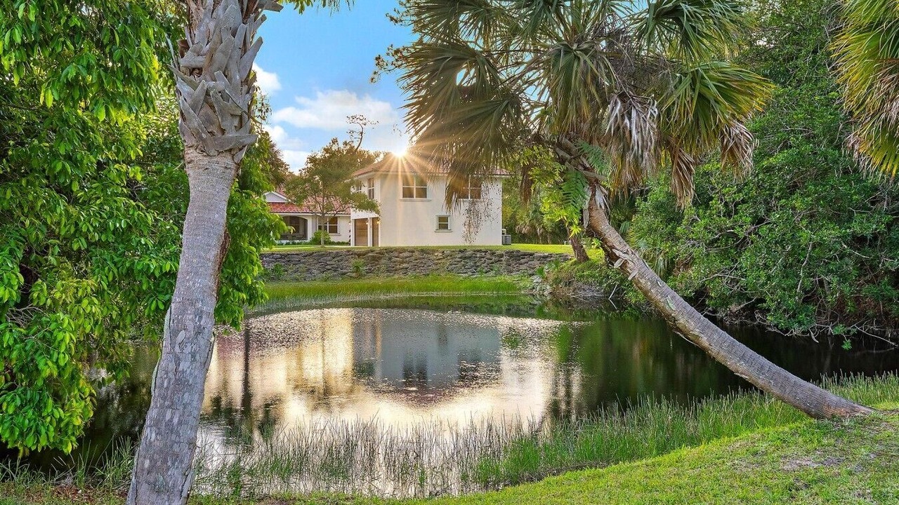 Photo of Outdoor in Jupiter Farms