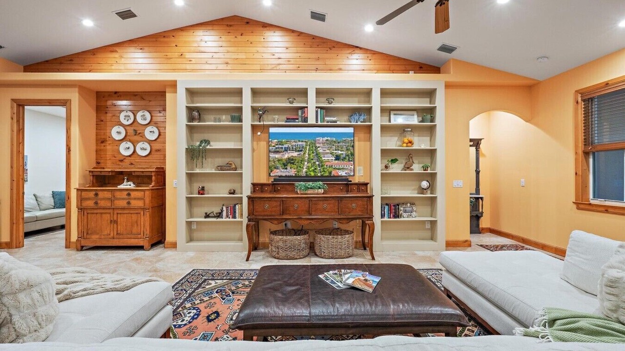 Photo of Livingroom in Jupiter Farms