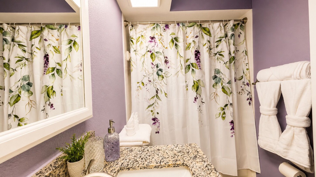 Photo of Bathroom in Lutz