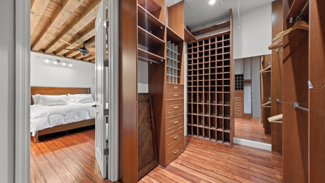 Photo of Bedroom in Central Naples