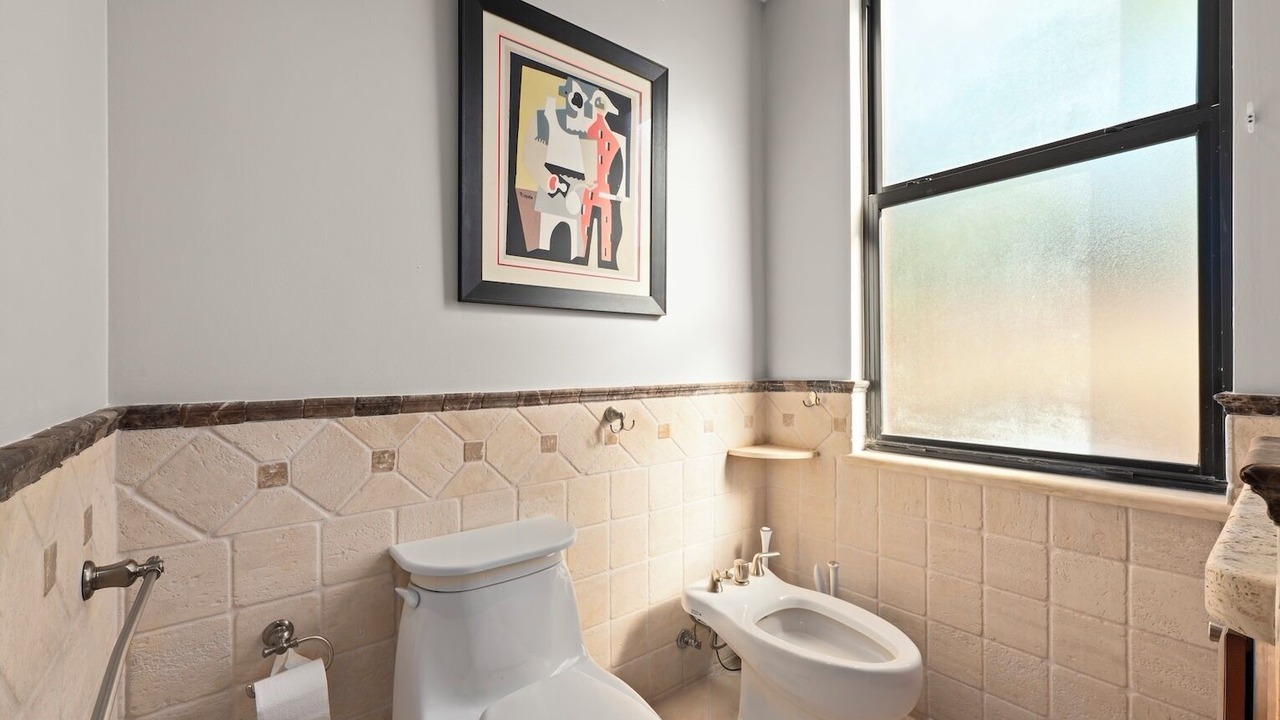 Photo of Bathroom in Central Naples