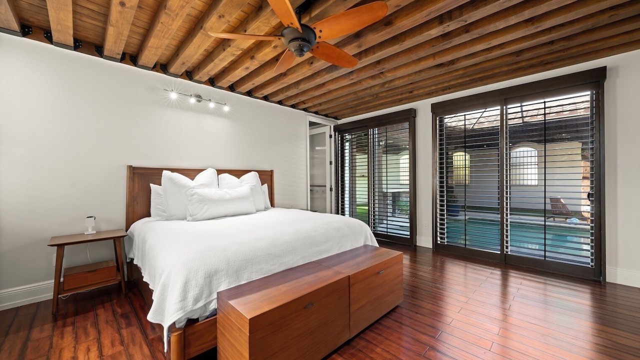 Photo of Bedroom in Central Naples