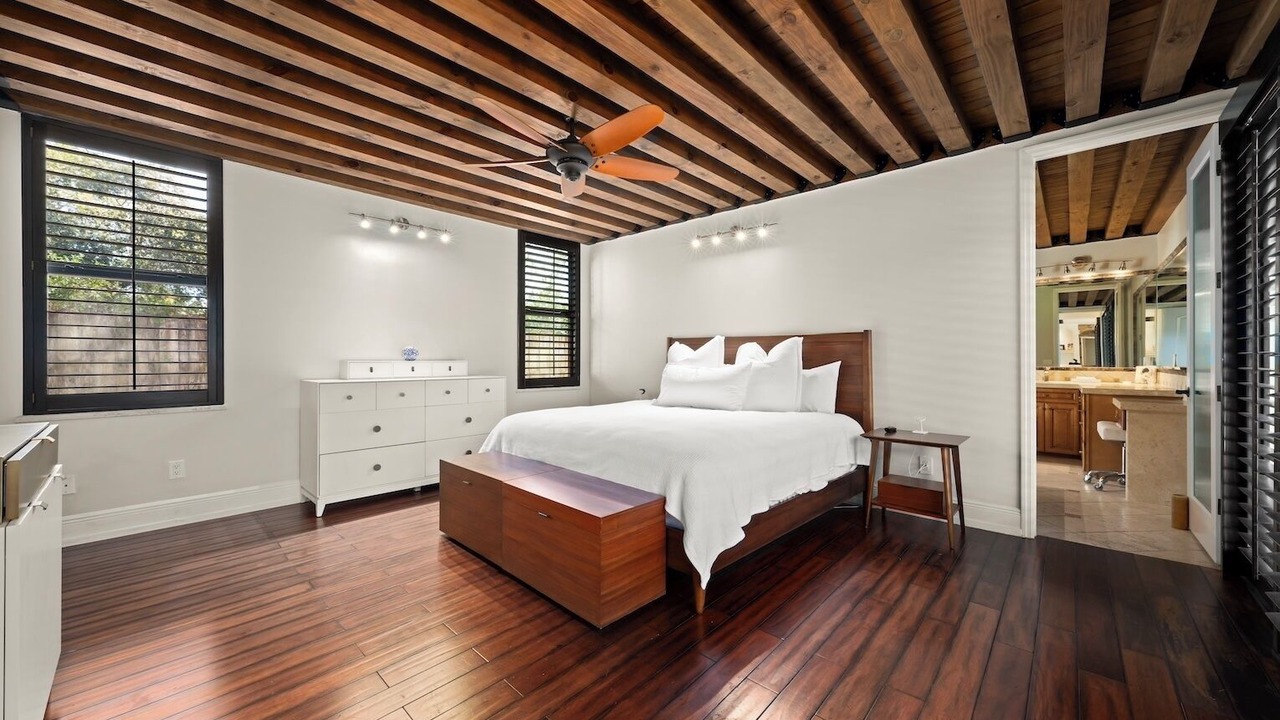 Photo of Bedroom in Central Naples