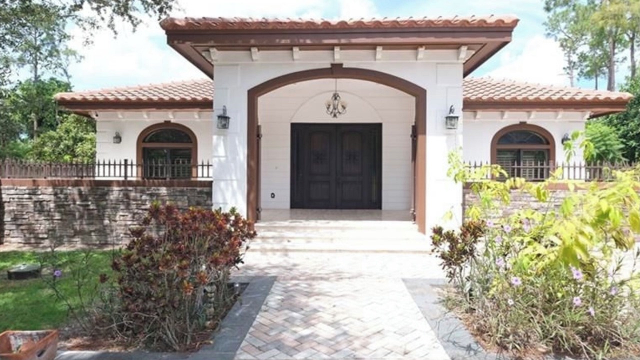 Photo of Outdoor in Central Naples