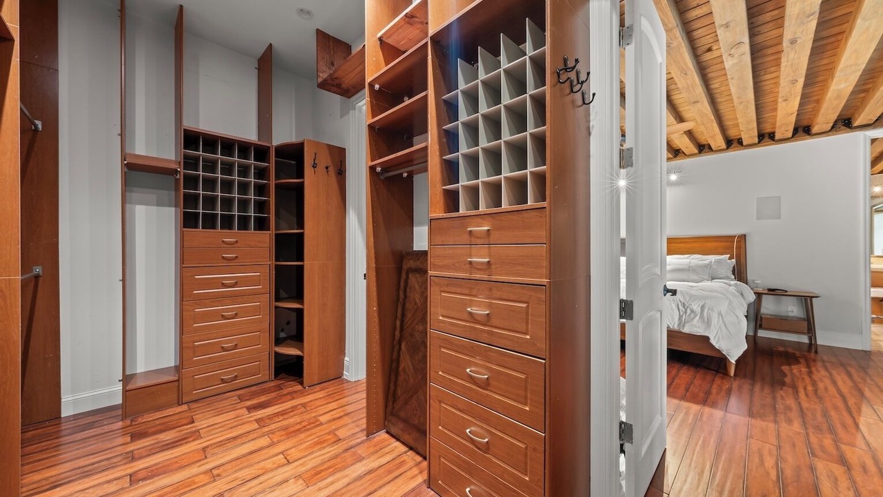 Photo of Bedroom in Central Naples