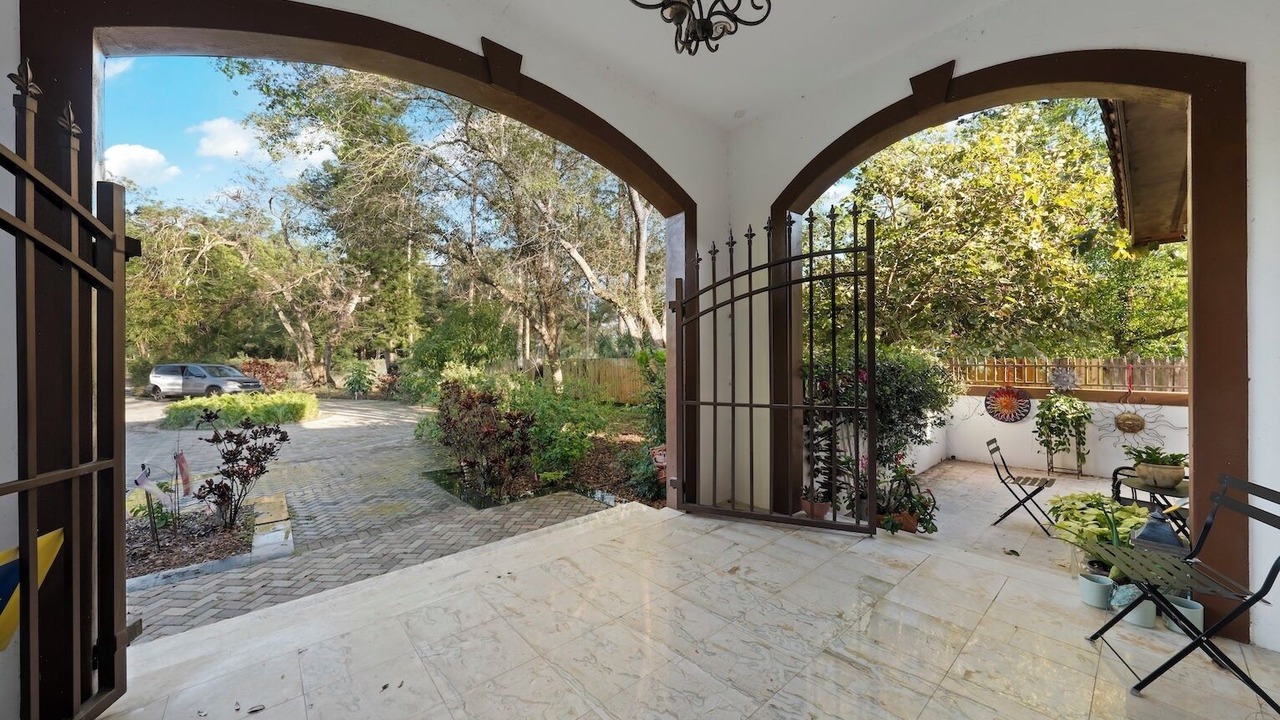 Photo of Patio Balcony in Central Naples