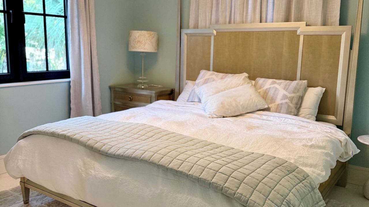 Photo of Bedroom in Indian Beach Sapphire Shores