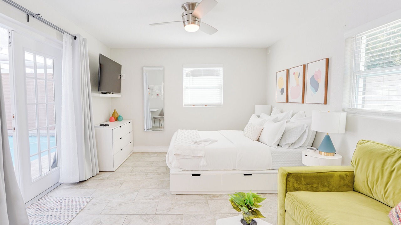 Photo of Bedroom in Lake Magdalene