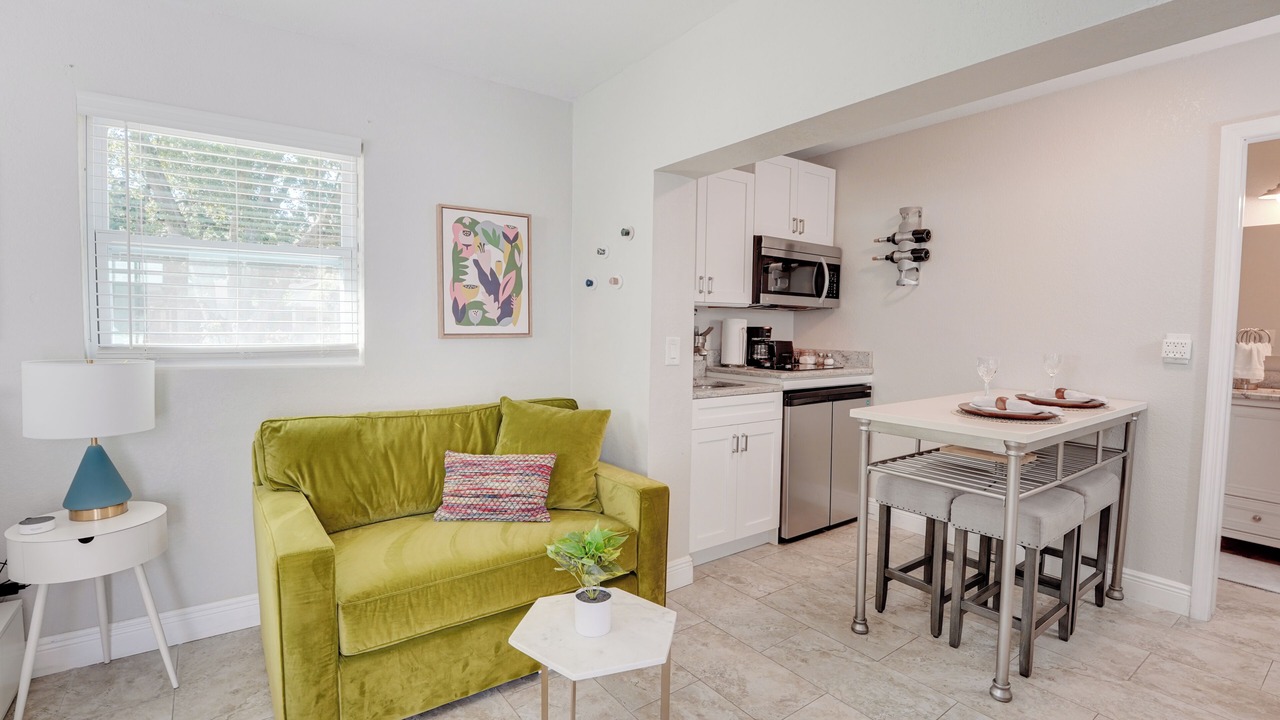Photo of Livingroom in Lake Magdalene