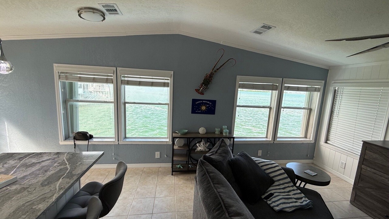 Photo of Livingroom in Cutthroat Harbor Estates