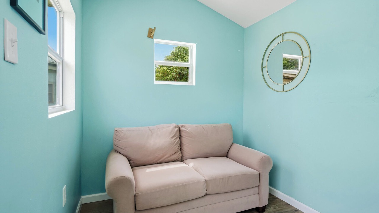 Photo of Livingroom in South Pinellas Community Council