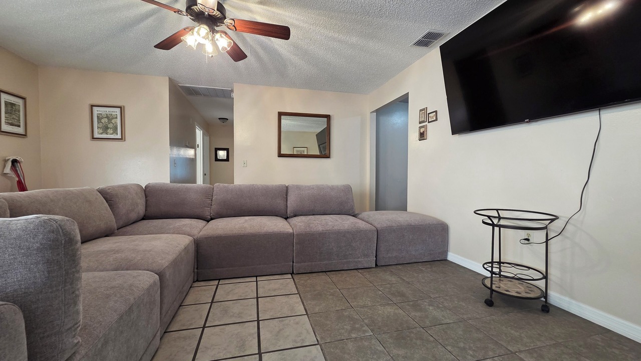 Photo of Livingroom in Winter Haven