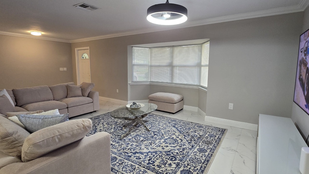 Photo of Livingroom in Highland