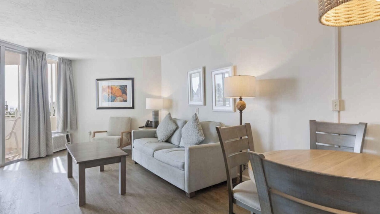 Photo of Bedroom in Lower Matecumbe Key