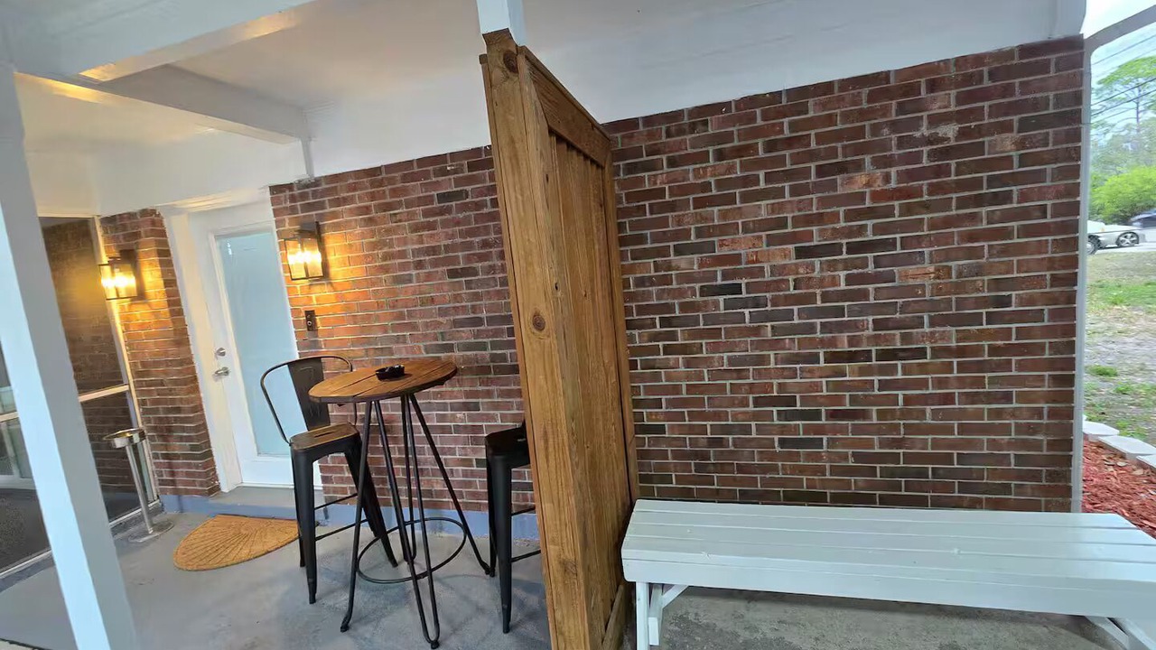 Photo of Patio Balcony in Town N County Park