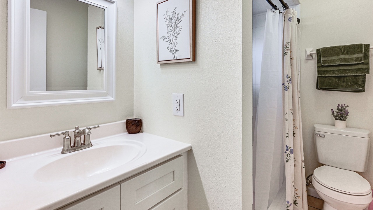 Photo of Bathroom in Auburndale