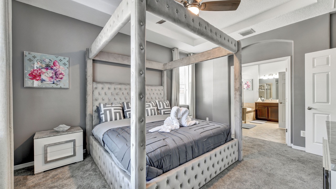Photo of Bedroom in Riverview