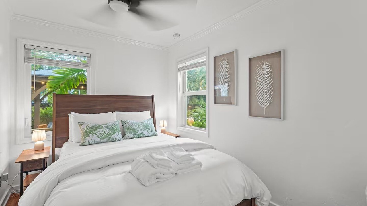 Photo of Bedroom in Old Northwood Historic District