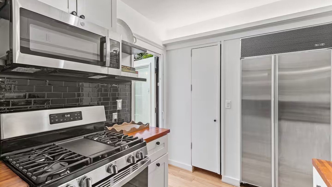 Photo of Kitchen in Old Northwood Historic District