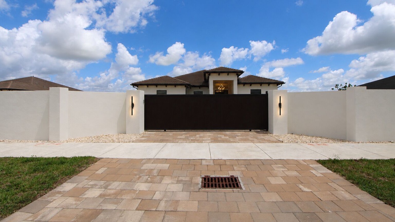 Photo of Outdoor in Ludlam