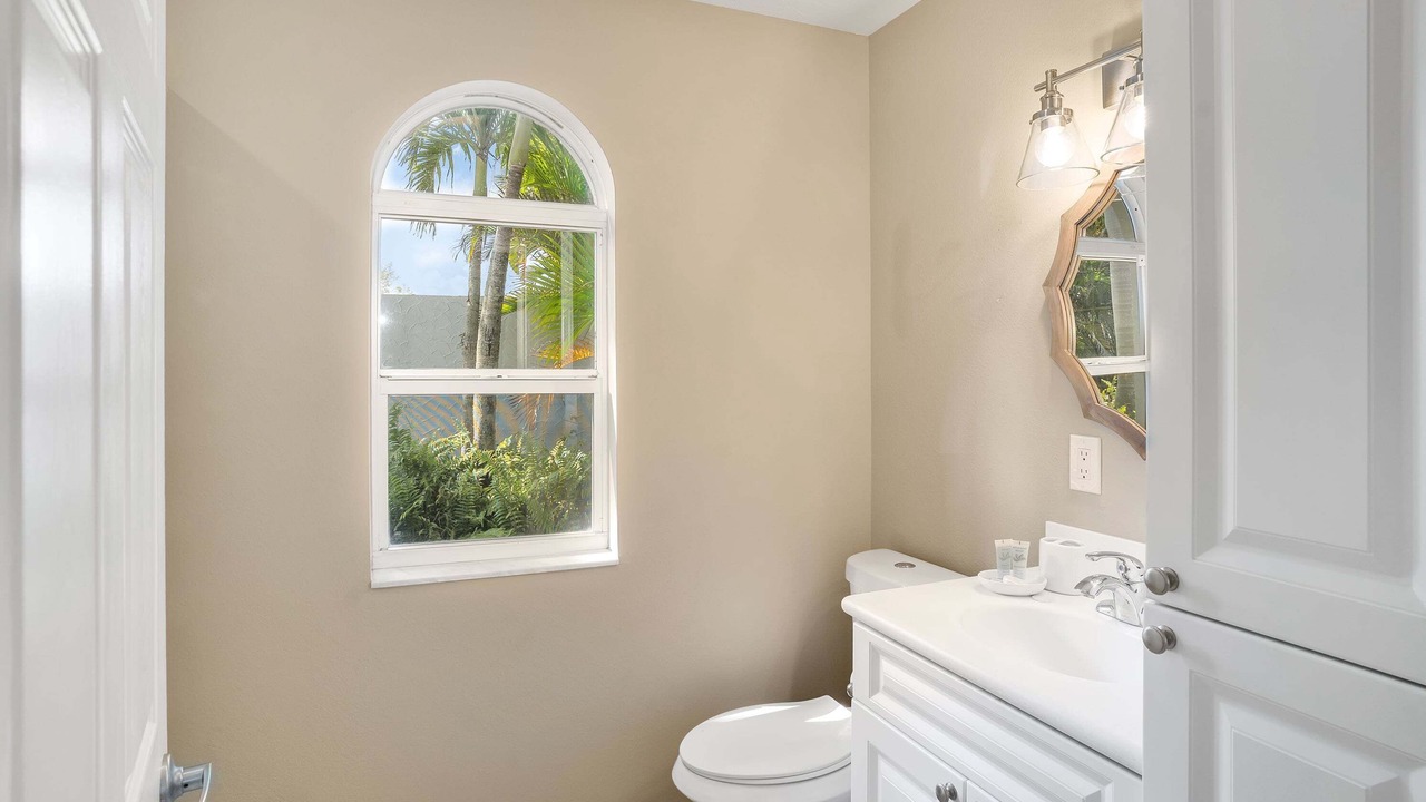 Photo of Bathroom in Sorrento Shores