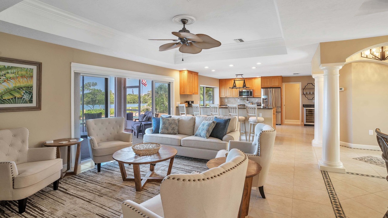 Photo of Livingroom in Sorrento Shores