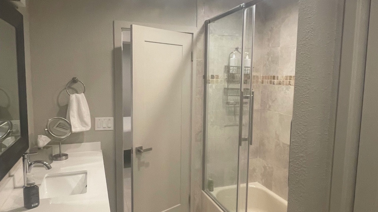 Photo of Bathroom in Feather Sound