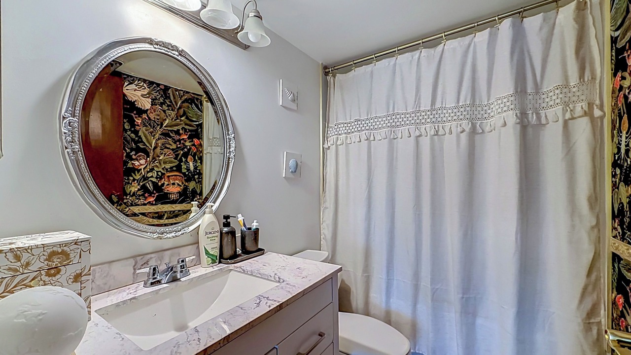 Photo of Bathroom in Greenacres