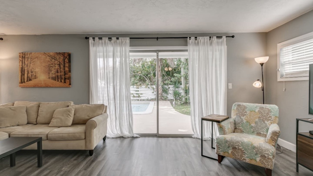 Photo of Livingroom in Palm Gardens