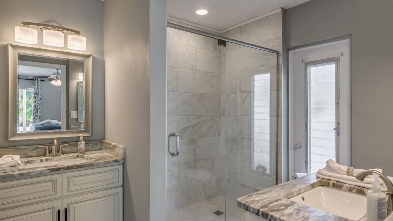 Photo of Bathroom in Palm Gardens