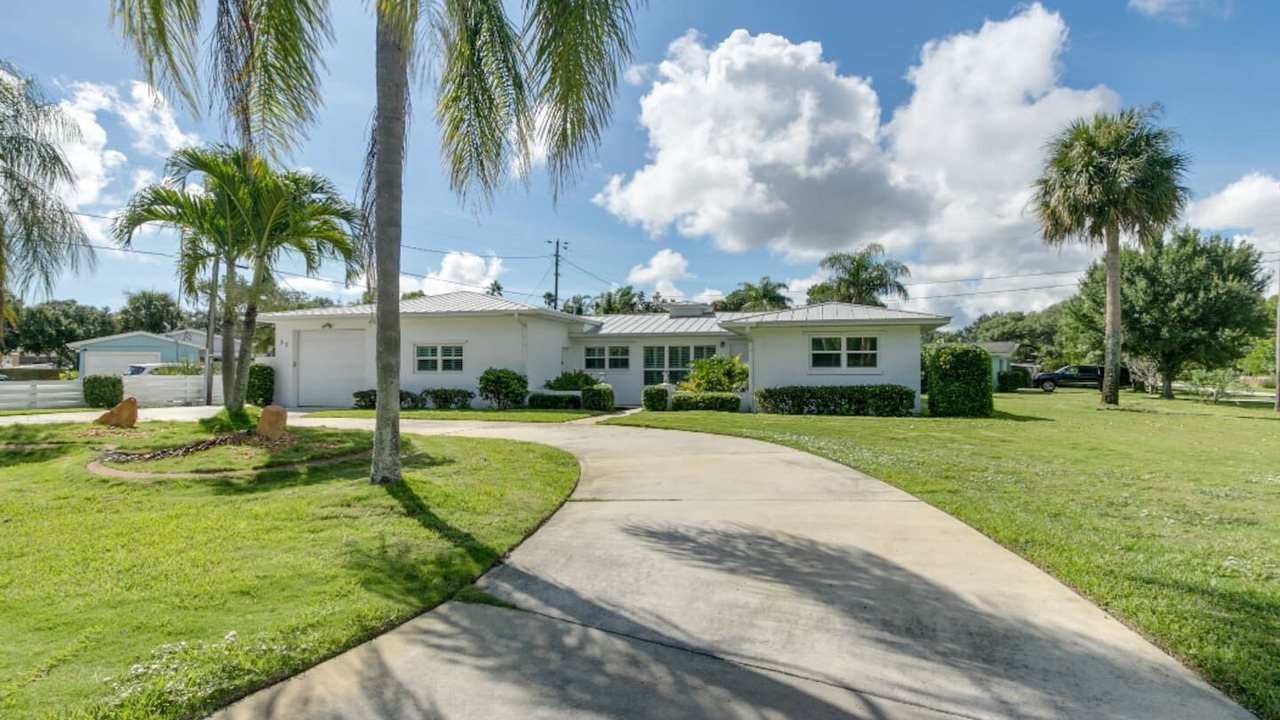 Photo of Outdoor in Palm Gardens