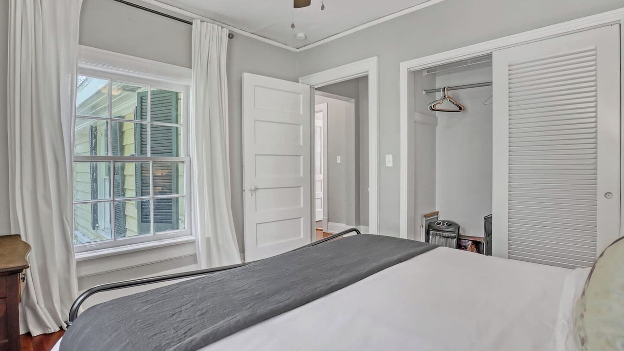 Photo of Bedroom in Tropic