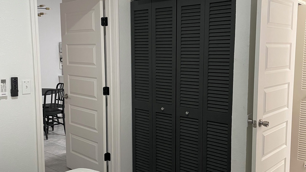 Photo of Bedroom in Crystal Lake