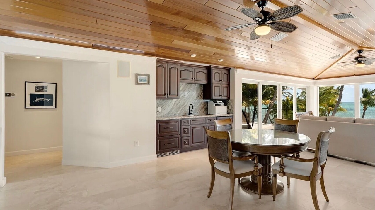Photo of Bedroom in Islamorada