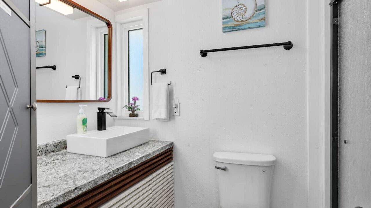 Photo of Bathroom in Hills T P