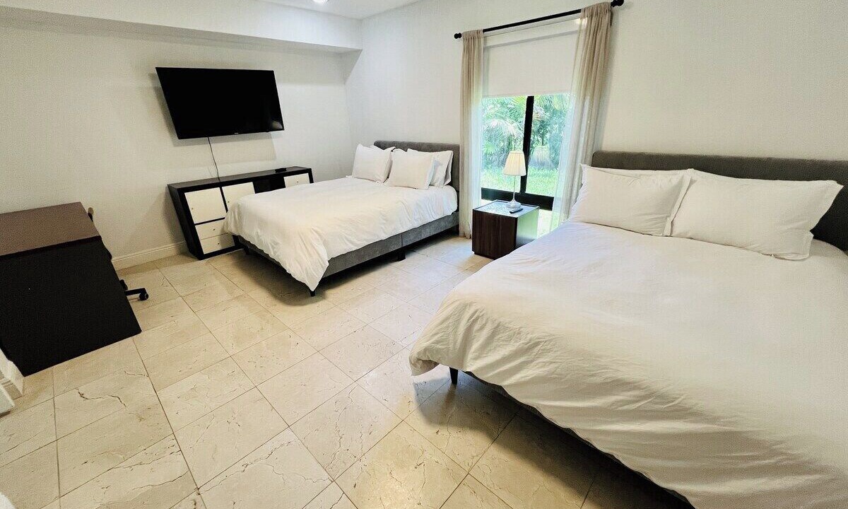 Photo of Bedroom in Cutler Bay