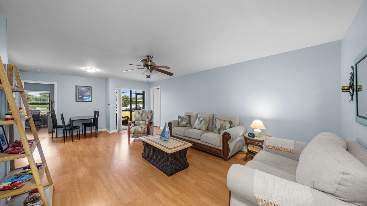 Photo of Livingroom in Biggar