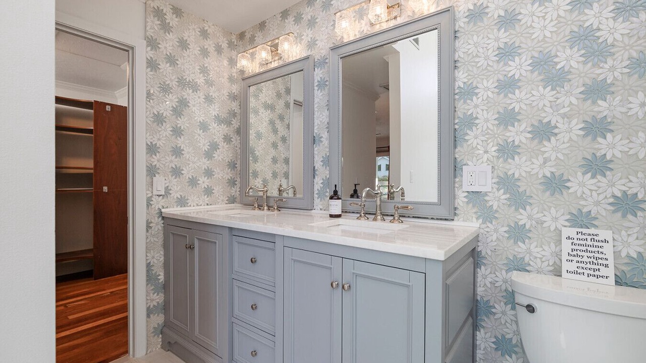 Photo of Bathroom in Trailer Estates