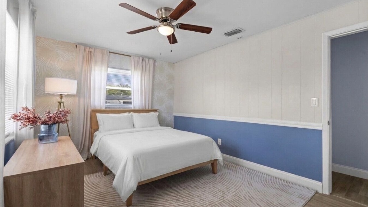 Photo of Bedroom in Bay Crest Park