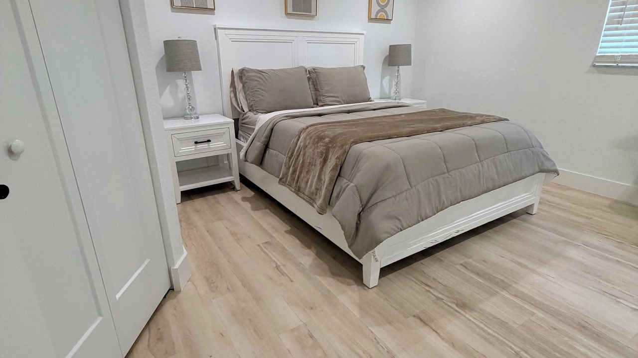 Photo of Bedroom in Oakes Estates