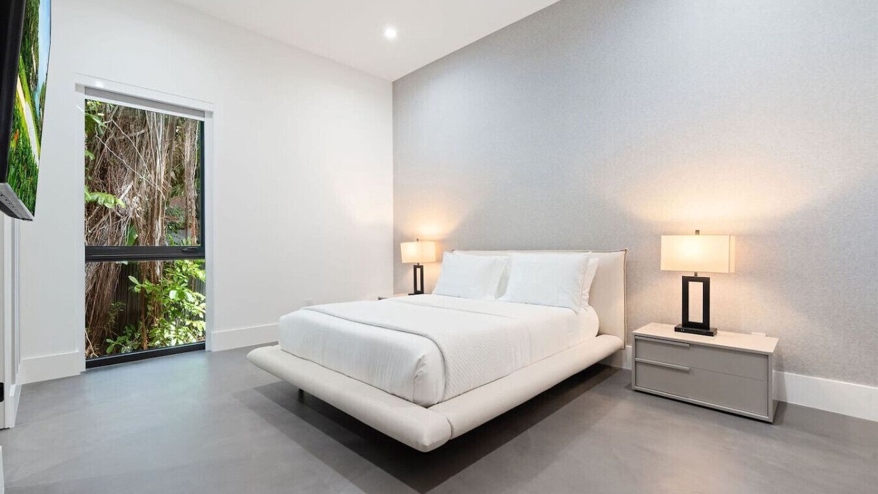 Photo of Bedroom in Northeast Miami