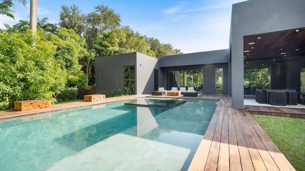 Photo of Outdoor in Northeast Miami