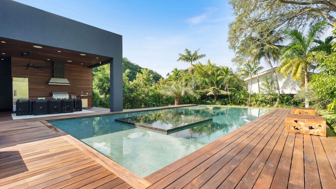Photo of Outdoor in Northeast Miami