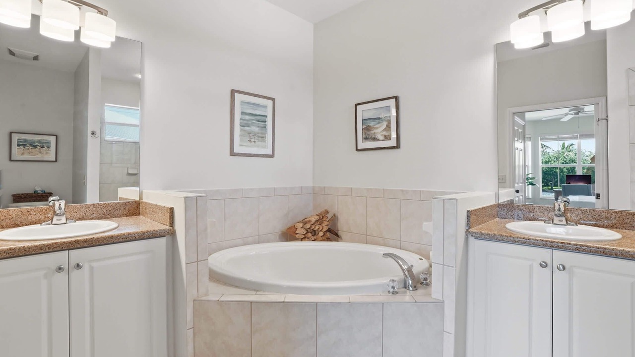 Photo of Bathroom in Naples