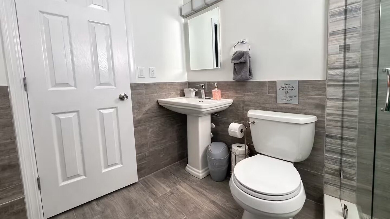 Photo of Bathroom in Gillespie Park