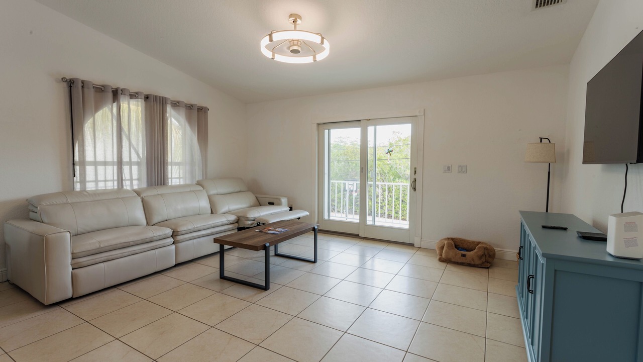 Photo of Livingroom in Sexton Cove Estates