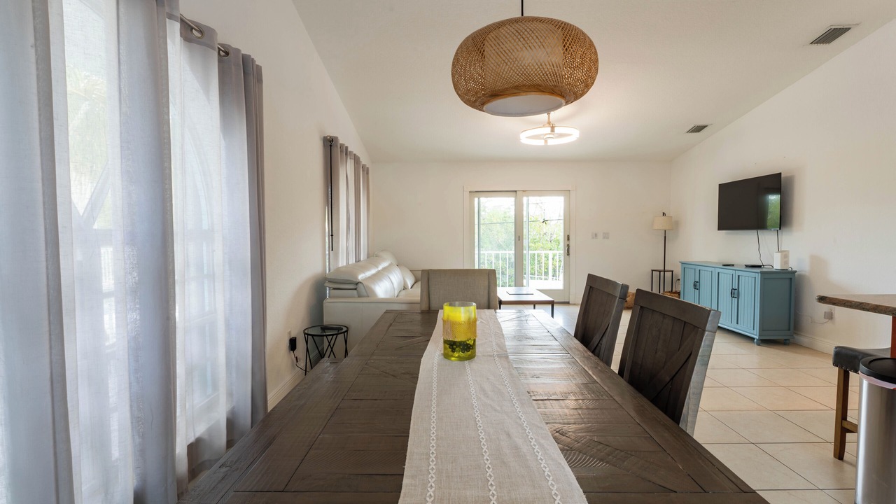 Photo of Livingroom in Sexton Cove Estates