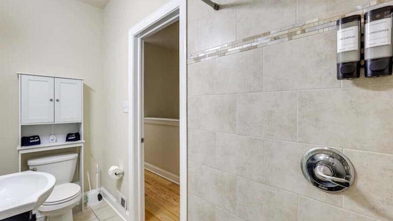 Photo of Bathroom in North Philadelphia West