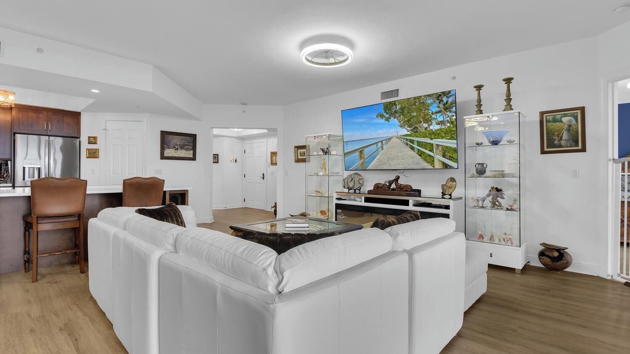 Photo of Livingroom in Hammock Bay