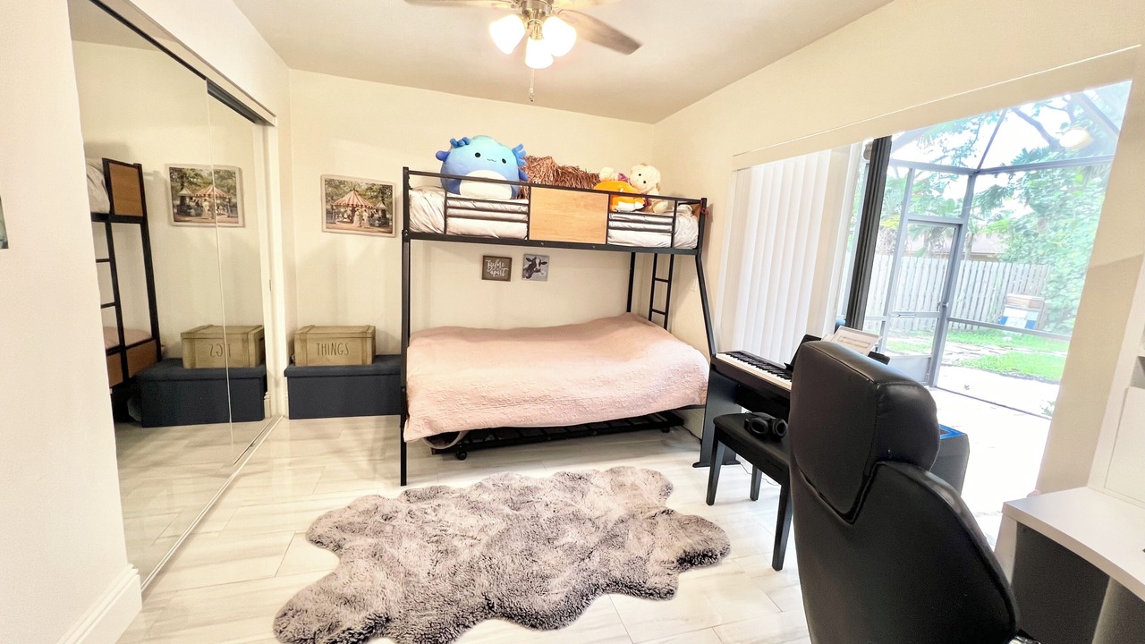 Photo of Bedroom in Central Naples